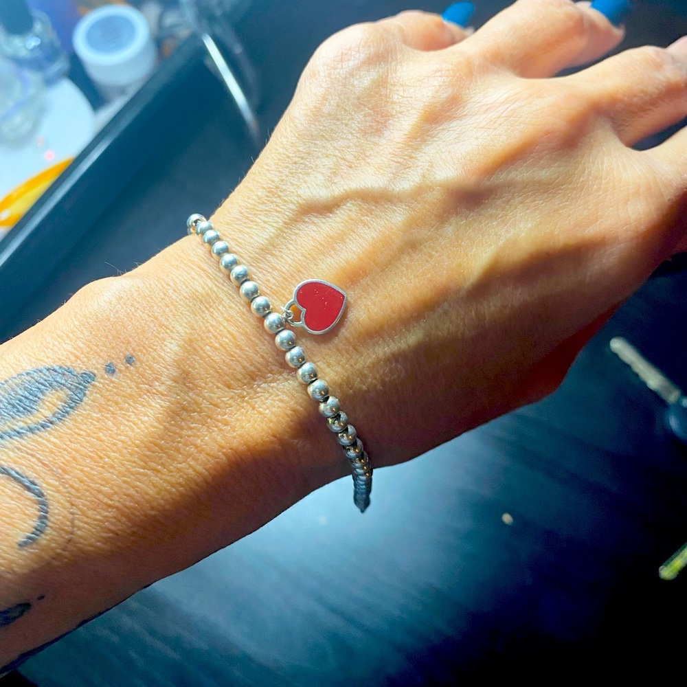 ❤️ PRICE DROP!!TIFFANY & CO. RED HEART TAG BEAD BRACELET AUTHENTIC ❤️